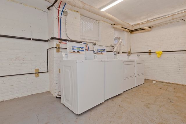 228 Belmont Ave, Springfield, MA 01108