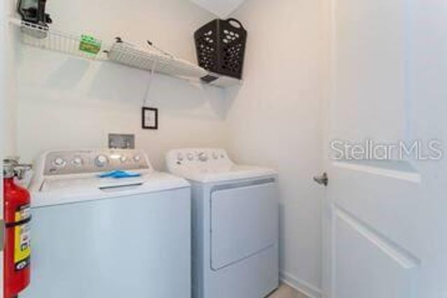 989 SPLASH SHOT PLACE ., Davenport, FL 33896