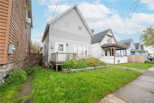 35 Troupe Street, Buffalo, NY 14210