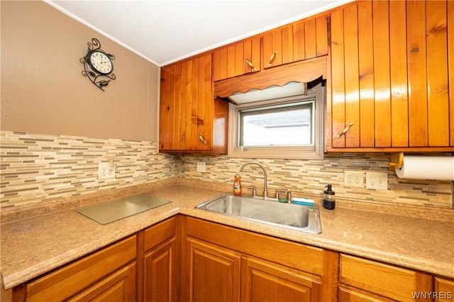 35 Troupe Street, Buffalo, NY 14210