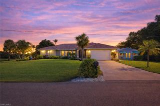 12070 Bohman LN, Bokeelia, FL 33922