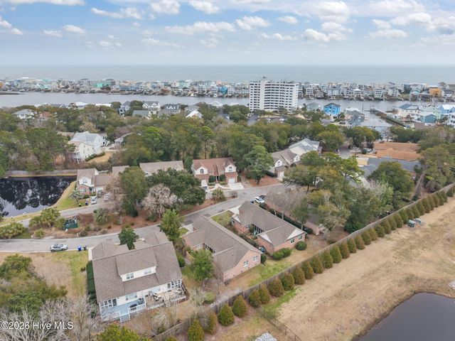 117 Lighthouse Drive, Carolina Beach, NC 28428