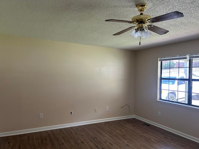 403 Missionary Avenue, Rossville, GA 30741