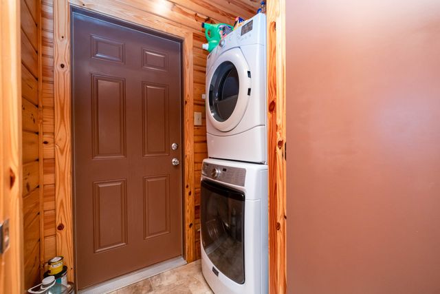 2636 Aqua Vista Drive, Jacksonville, TX 75766