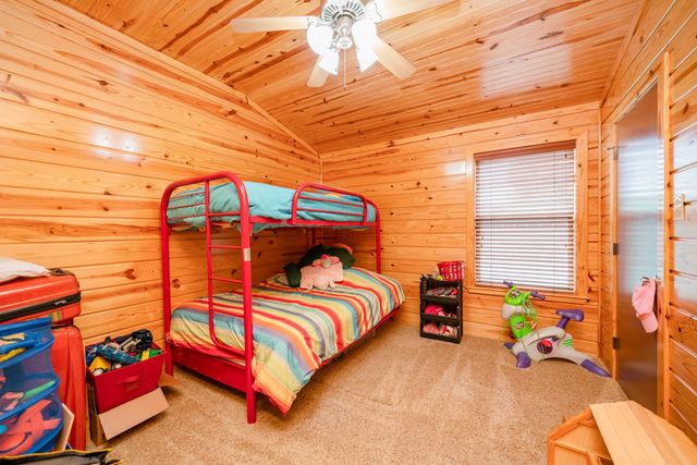 2636 Aqua Vista Drive, Jacksonville, TX 75766