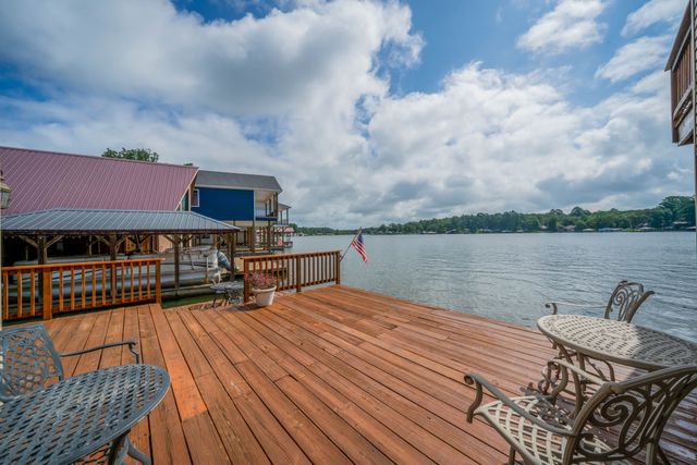 2636 Aqua Vista Drive, Jacksonville, TX 75766