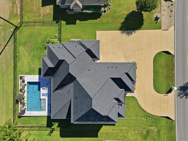 5613 Wedgefield Road, Granbury, TX 76049