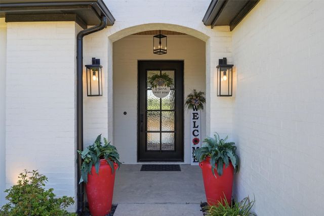 5613 Wedgefield Road, Granbury, TX 76049