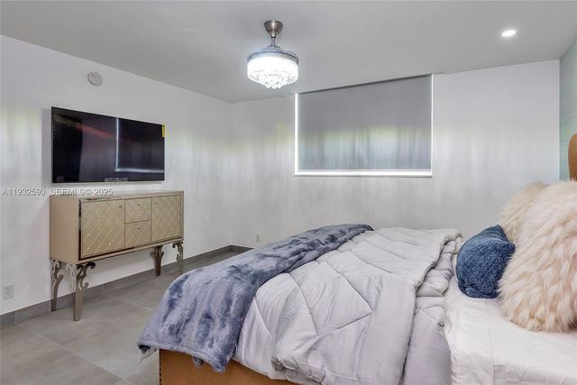 4001 S Ocean Dr 9F, Hollywood, FL 33019