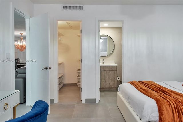 4001 S Ocean Dr 9F, Hollywood, FL 33019