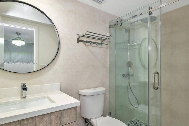 4001 S Ocean Dr 9F, Hollywood, FL 33019