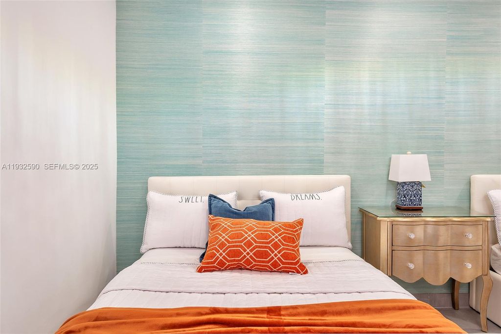 Image 30 of property listing at 4001 S Ocean Dr 9F, Hollywood, FL 33019