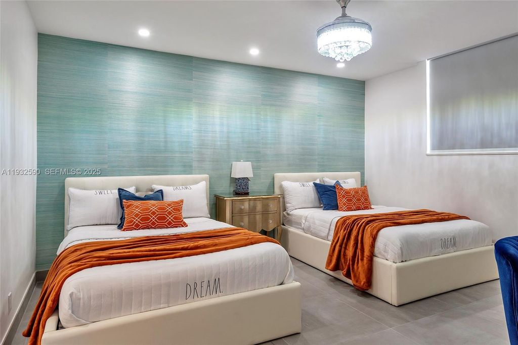 Image 42 of property listing at 4001 S Ocean Dr 9F, Hollywood, FL 33019