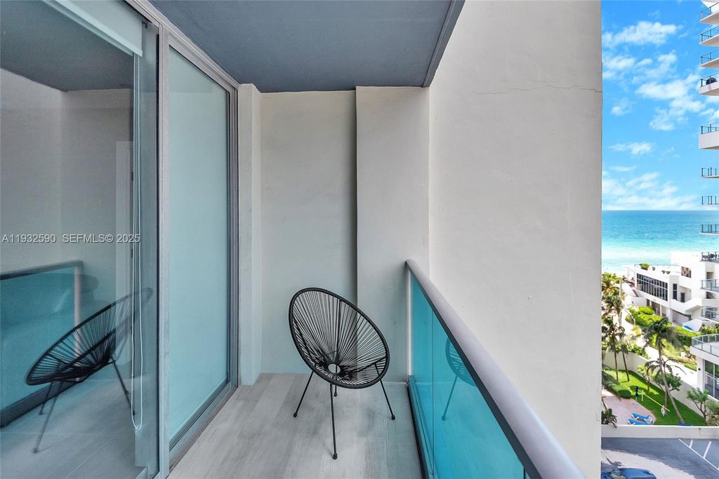 Image 49 of property listing at 4001 S Ocean Dr 9F, Hollywood, FL 33019