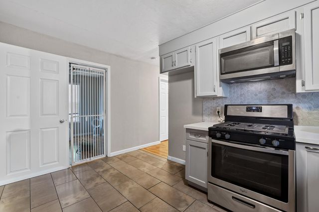 2297-2299 Beaumont St, Sacramento, CA 95815