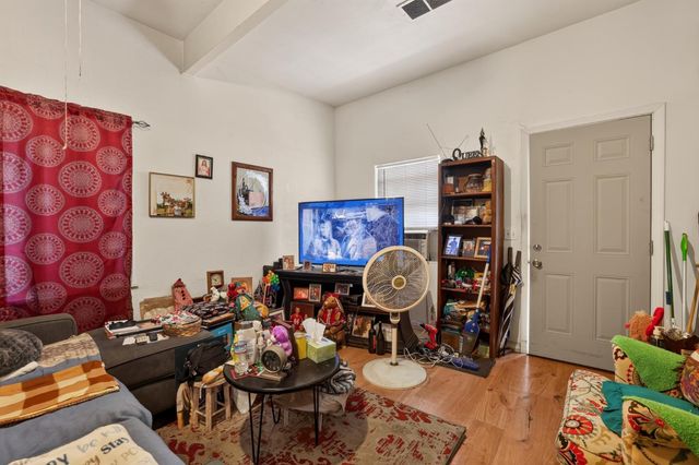 2297-2299 Beaumont St, Sacramento, CA 95815