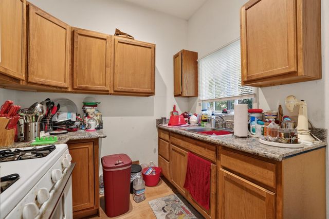 2297-2299 Beaumont St, Sacramento, CA 95815