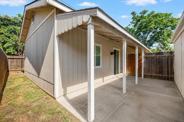 2297-2299 Beaumont St, Sacramento, CA 95815
