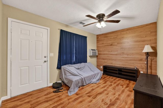 2297-2299 Beaumont St, Sacramento, CA 95815