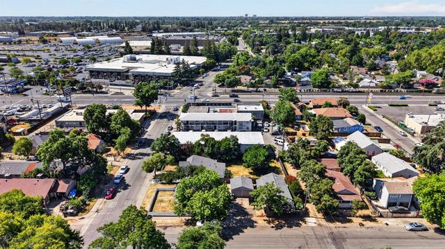 2297-2299 Beaumont St, Sacramento, CA 95815