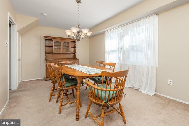 40 NORWOOD LN, Willingboro, NJ 08046