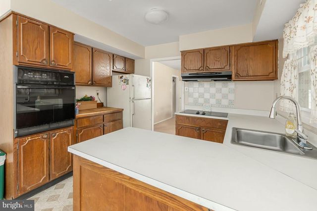 40 NORWOOD LN, Willingboro, NJ 08046
