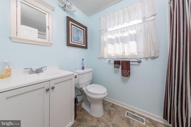 40 NORWOOD LN, Willingboro, NJ 08046
