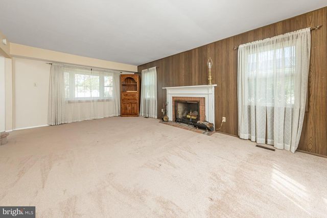 40 NORWOOD LN, Willingboro, NJ 08046