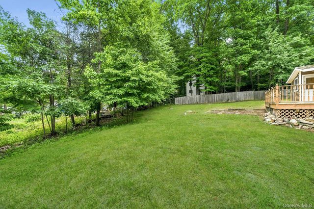 2 Echo Trail, Monroe, NY 10950