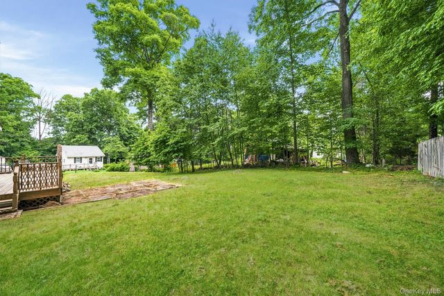 2 Echo Trail, Monroe, NY 10950