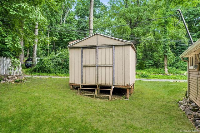 2 Echo Trail, Monroe, NY 10950
