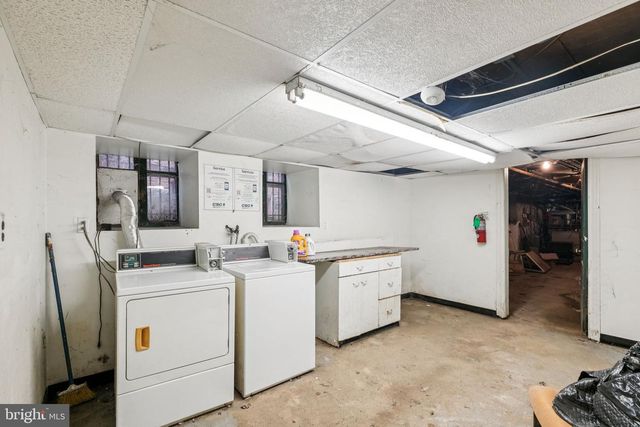 4520 SPRUCE ST, Philadelphia, PA 19139