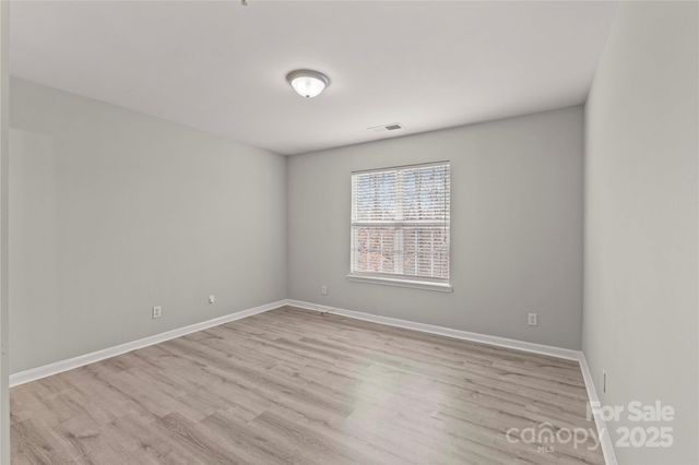 9709 Campus Walk Lane, Charlotte, NC 28262