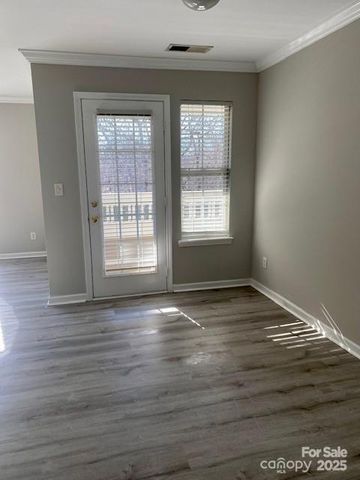 9709 Campus Walk Lane, Charlotte, NC 28262