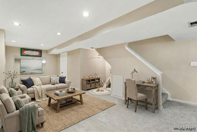 930 Hanna Valley Estates Drive, Manchester, MO 63021