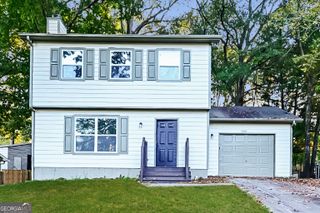 8305 Gledstone Way, Fairburn, GA 30213