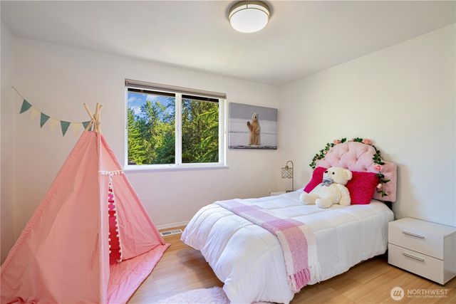 4630 152nd Place SE, Bellevue, WA 98006