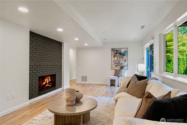 4630 152nd Place SE, Bellevue, WA 98006