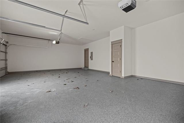 8 Swarthmoor Lane, Bella Vista, AR 72714