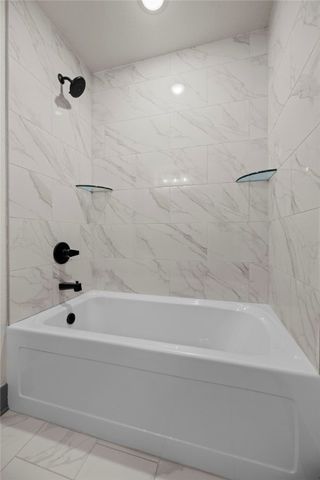 8 Swarthmoor Lane, Bella Vista, AR 72714