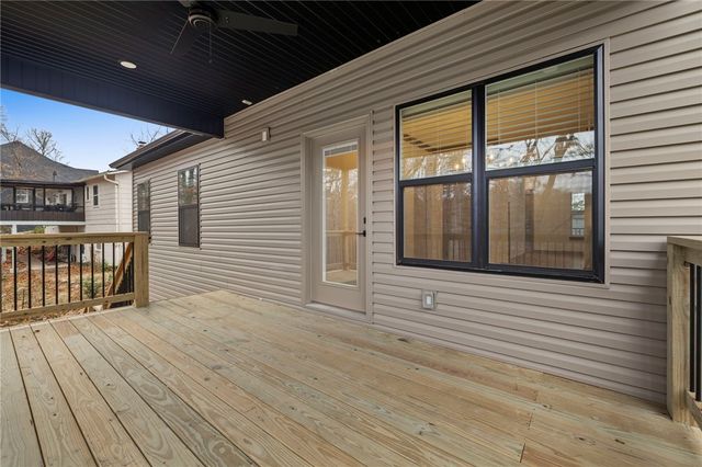 8 Swarthmoor Lane, Bella Vista, AR 72714