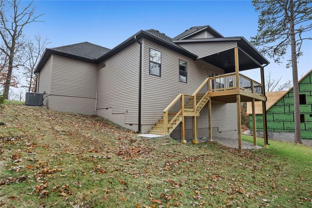 8 Swarthmoor Lane, Bella Vista, AR 72714