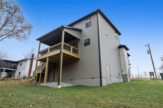 8 Swarthmoor Lane, Bella Vista, AR 72714