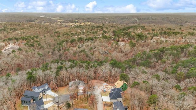 8 Swarthmoor Lane, Bella Vista, AR 72714