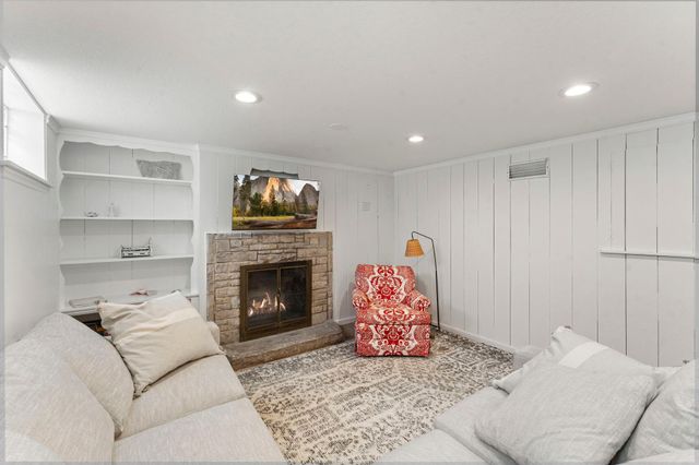 5848 Oakland Avenue, Minneapolis, MN 55417