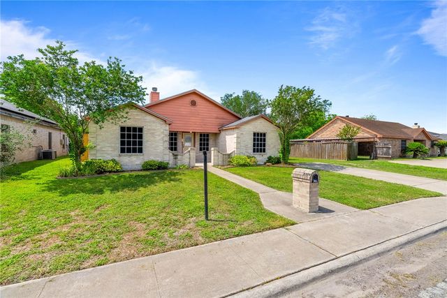 1205 Wyoming St, Alice, TX 78332