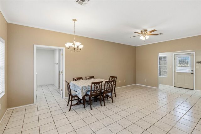 1205 Wyoming St, Alice, TX 78332