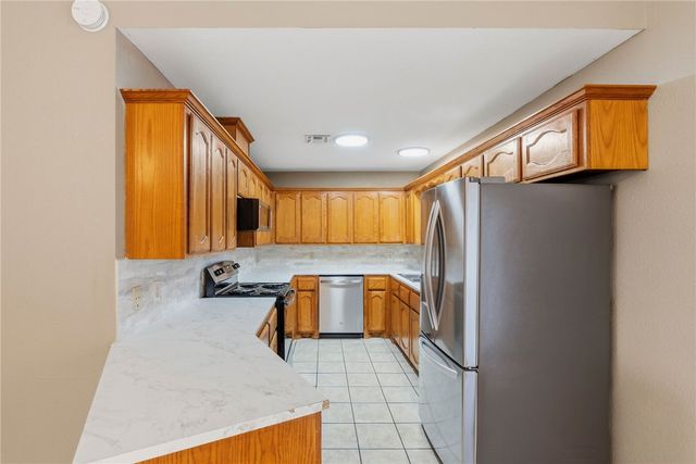 1205 Wyoming St, Alice, TX 78332