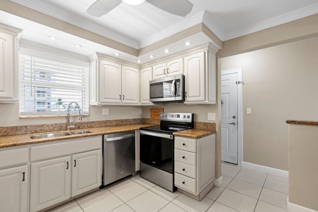 1050 Hillsboro Mile 403w, Hillsboro Beach, FL 33062