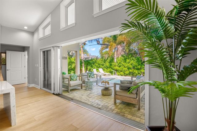 8 AMBLESIDE DRIVE, Belleair, FL 33756